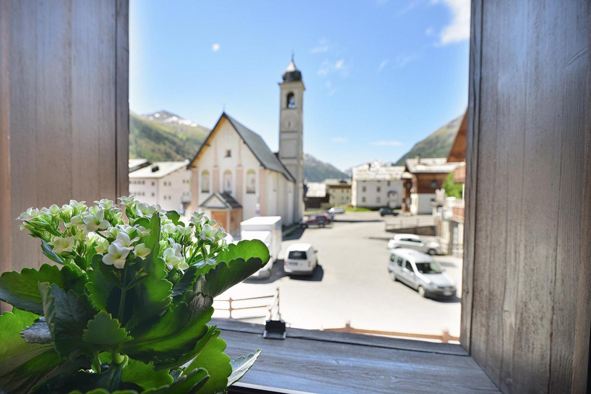 Chalet Matteo Apartment Livigno Exterior photo